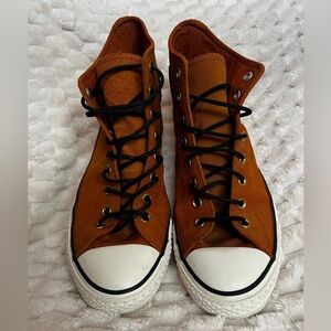 Like New Converse men’s leather hightop